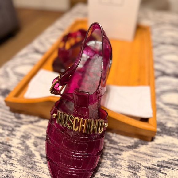Moschino Jelly Sandals - Picture 3 of 7